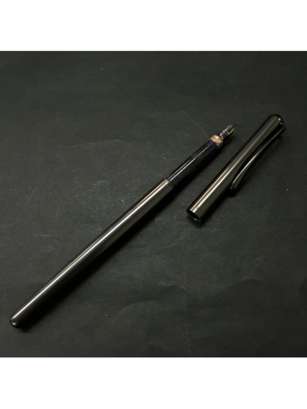 Tiffany & Co. Vintage Elsa Peretti Black Lacquer Fountain Pen Slim👝